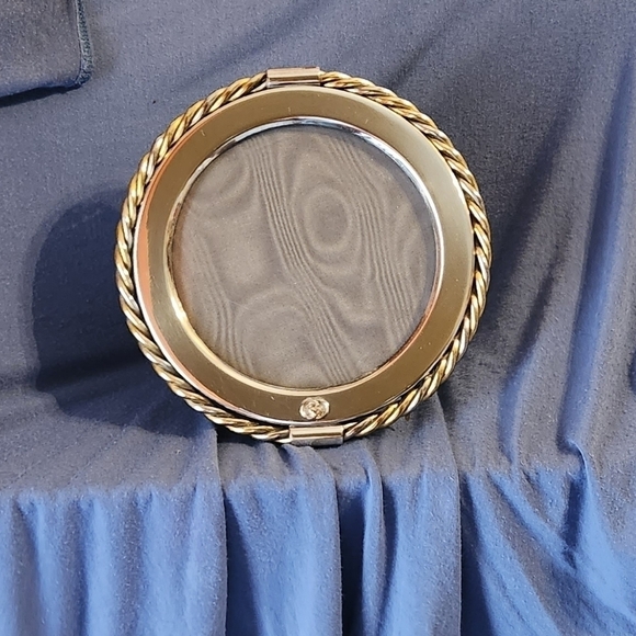 RARE VINTAGE GUCCI  HEAVY‎ PICTURE FRAME  Round - Picture 3 of 9